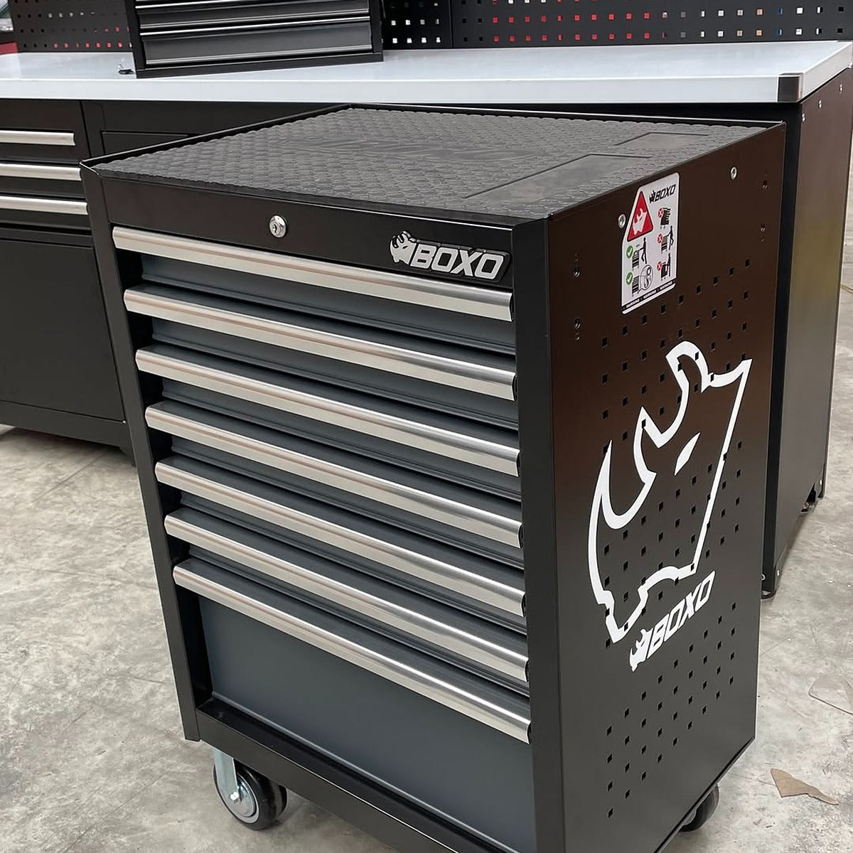 Upgrade Your Workflow with the Boxo 26" 7-Drawer Cabinet