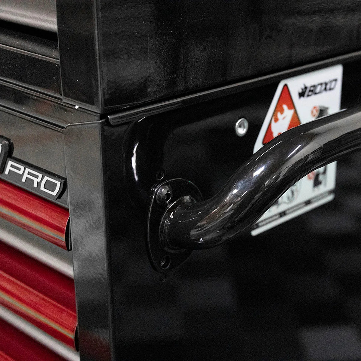 Pro Series | 26" 6-Drawer Rolling Tool Box - Black, Red, Empty Tool Box